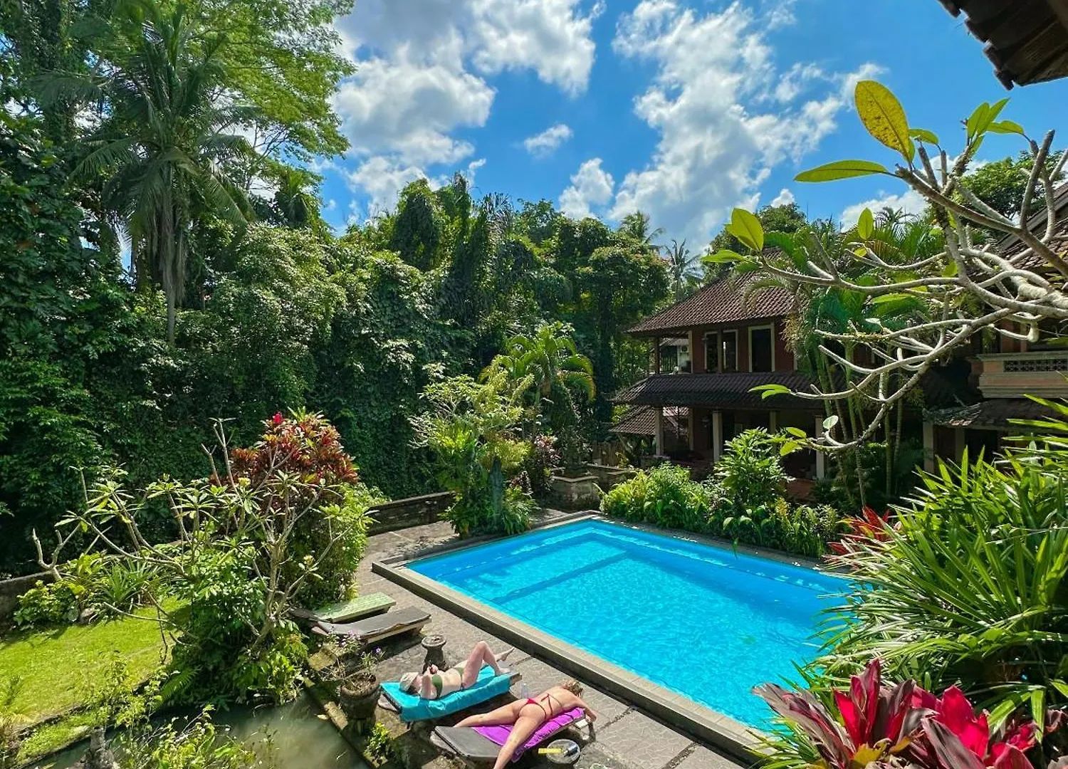 **  Kajeng Bungalow Bed & Breakfast Ubud  Indonesia